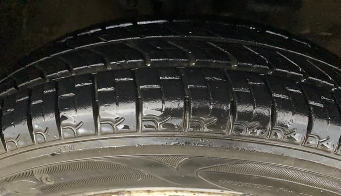 2015 Maruti Wagon R 1.0 LXI, Petrol, Manual, 75,592 km, Right Front Tyre Tread