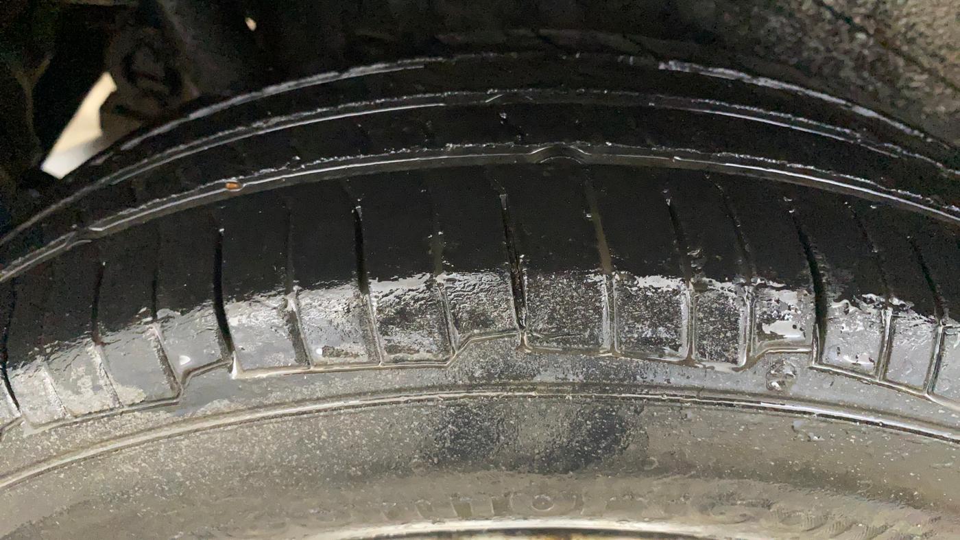 2015 Maruti Wagon R 1.0 LXI, Petrol, Manual, 75,668 km, Right Rear Tyre Tread