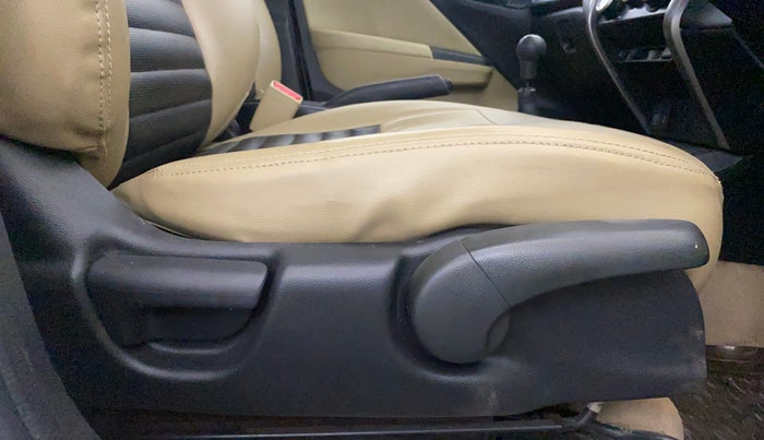 2014 Honda City 1.5L I-VTEC S MT, Petrol, Manual, 19,865 km, Driver Side Adjustment Panel
