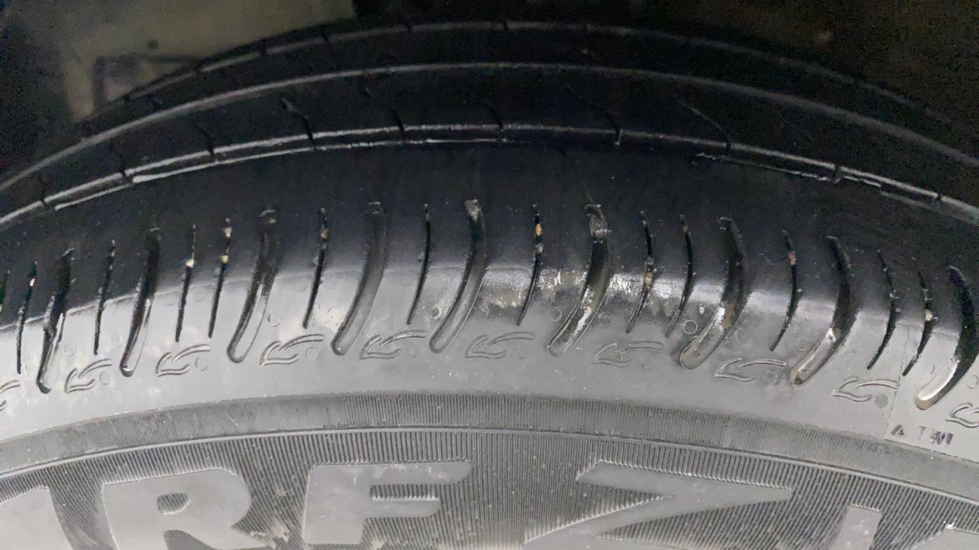 2022 Maruti New Wagon-R VXI 1.2 AMT, Petrol, Automatic, 32,649 km, Left Front Tyre Tread