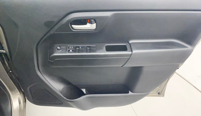 2022 Maruti New Wagon-R VXI 1.2 AMT, Petrol, Automatic, 32,649 km, Driver Side Door Panels Control