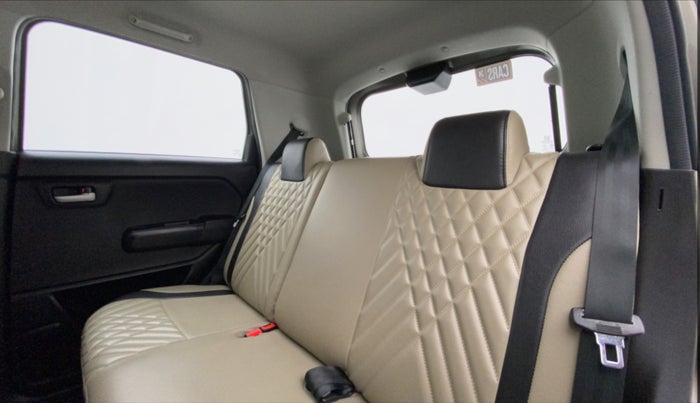 2022 Maruti New Wagon-R VXI 1.2 AMT, Petrol, Automatic, 32,649 km, Right Side Rear Door Cabin