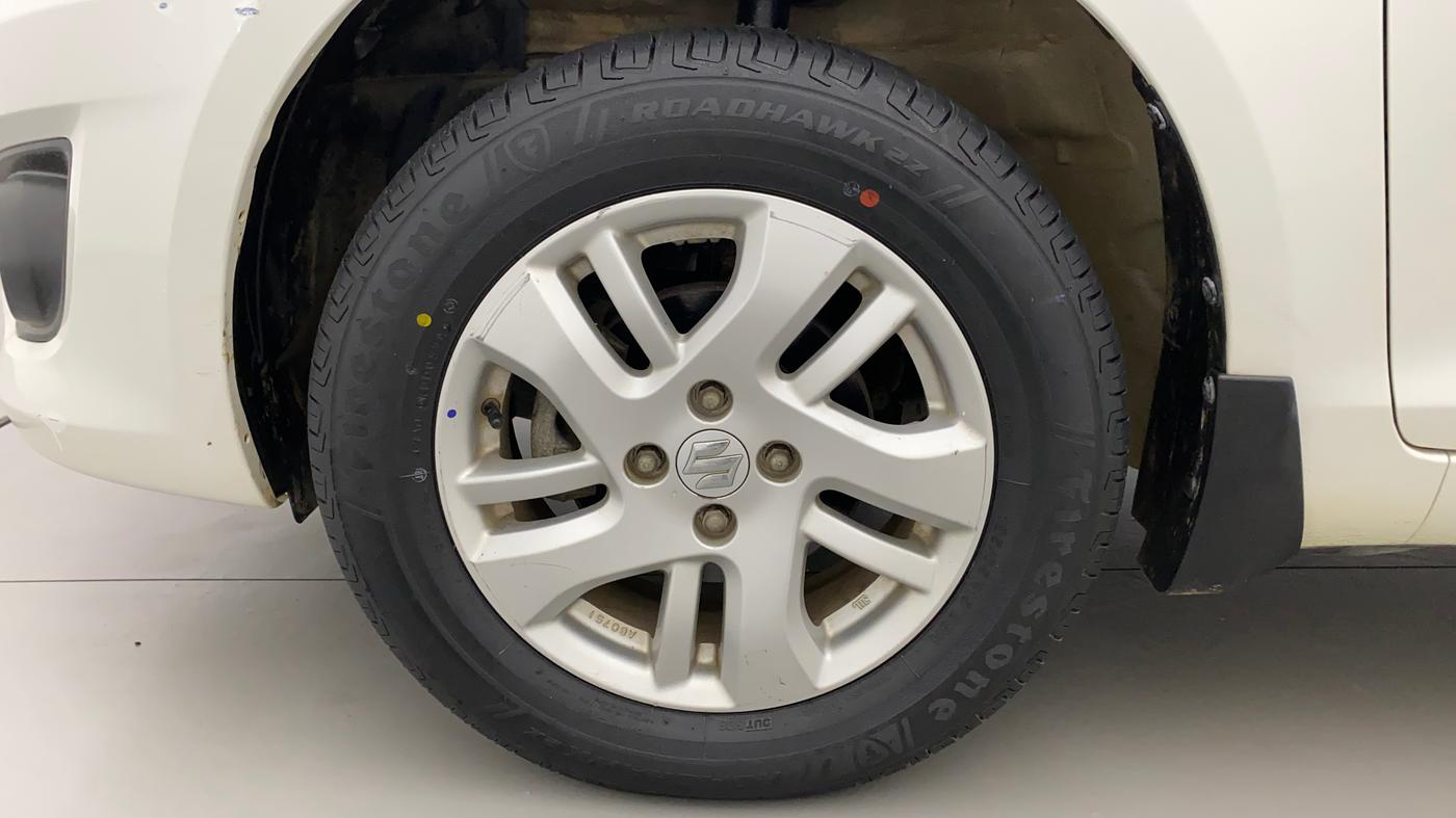 2014 Maruti Swift Dzire ZXI, Petrol, Manual, 16,143 km, Left Front Wheel