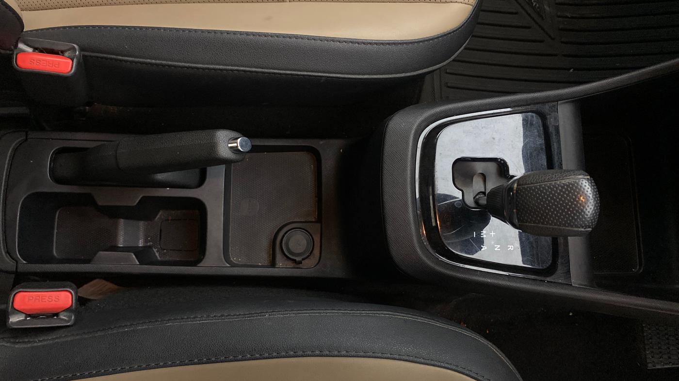 2022 Tata PUNCH CREATIVE 1.2 AMT KAZIRANGA EDITION , Petrol, Automatic, 25,239 km, Gear Lever