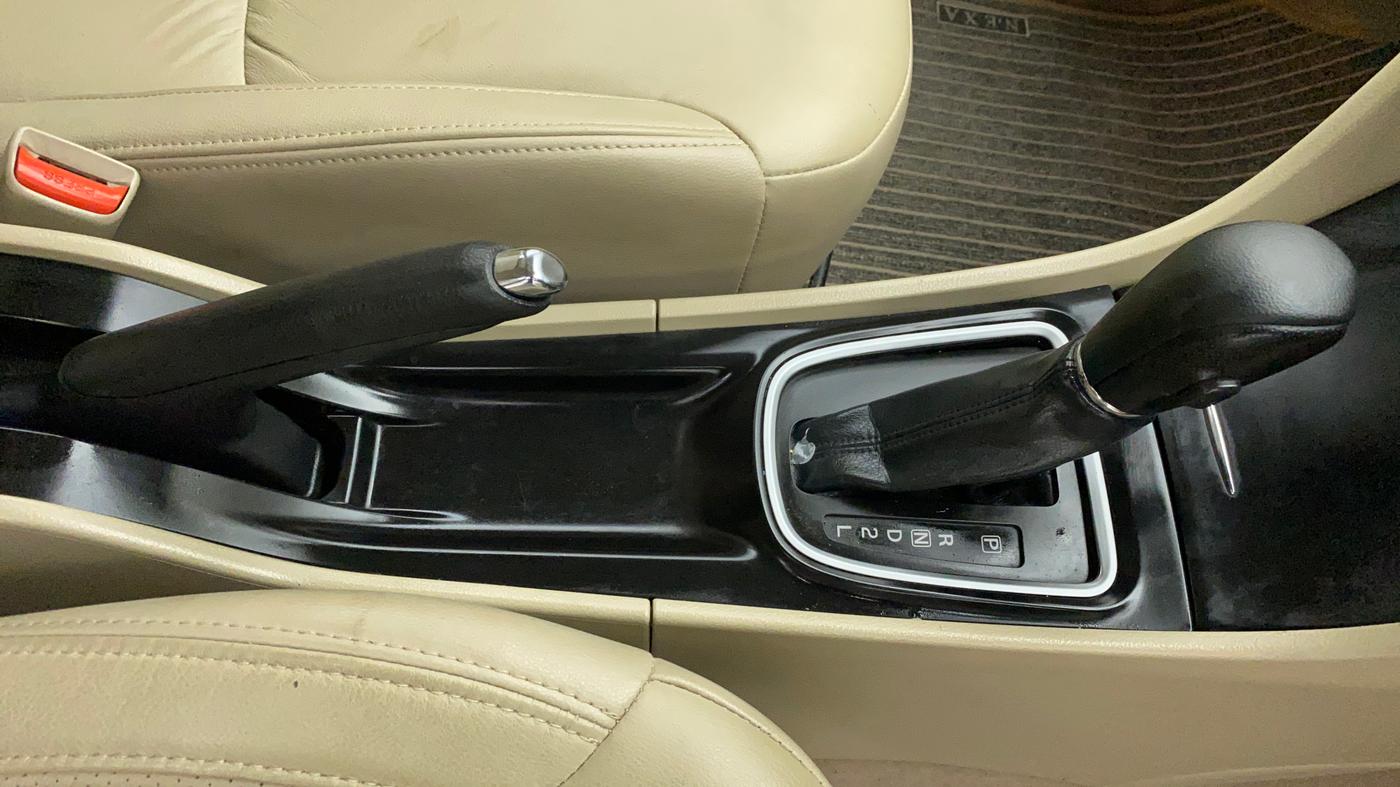 2020 Maruti Ciaz ALPHA  AT 1.5 SHVS PETROL, Petrol, Automatic, 61,972 km, Gear Lever