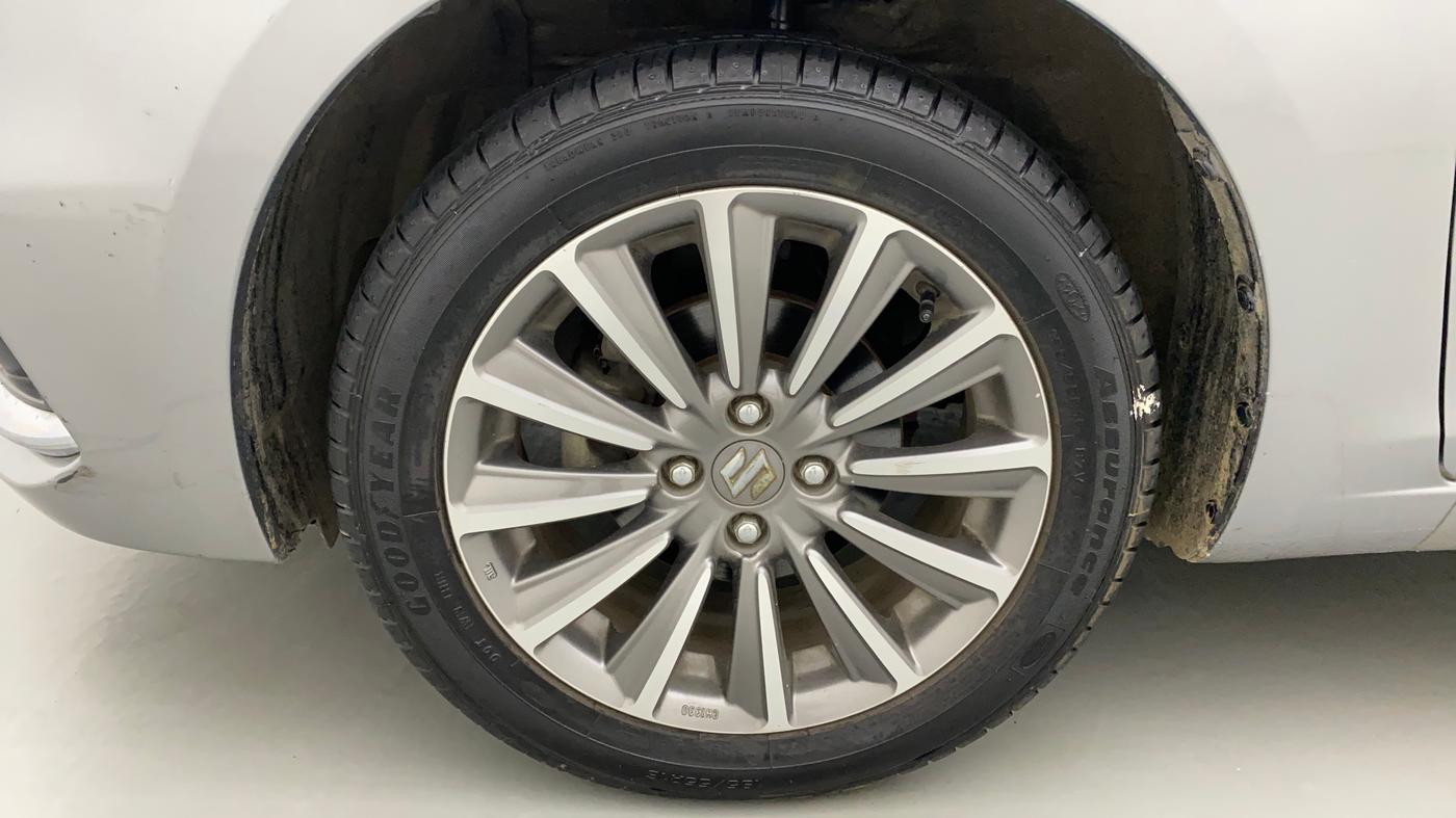 2020 Maruti Ciaz ALPHA  AT 1.5 SHVS PETROL, Petrol, Automatic, 61,972 km, Left Front Wheel