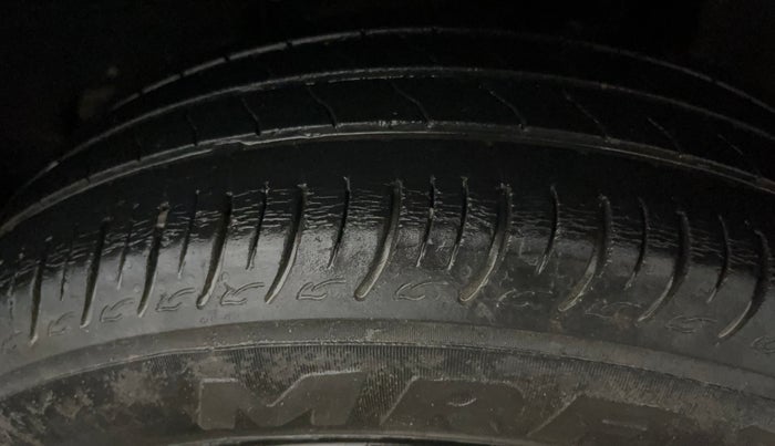 2021 Maruti Baleno DELTA PETROL 1.2, Petrol, Manual, 36,428 km, Left Rear Tyre Tread