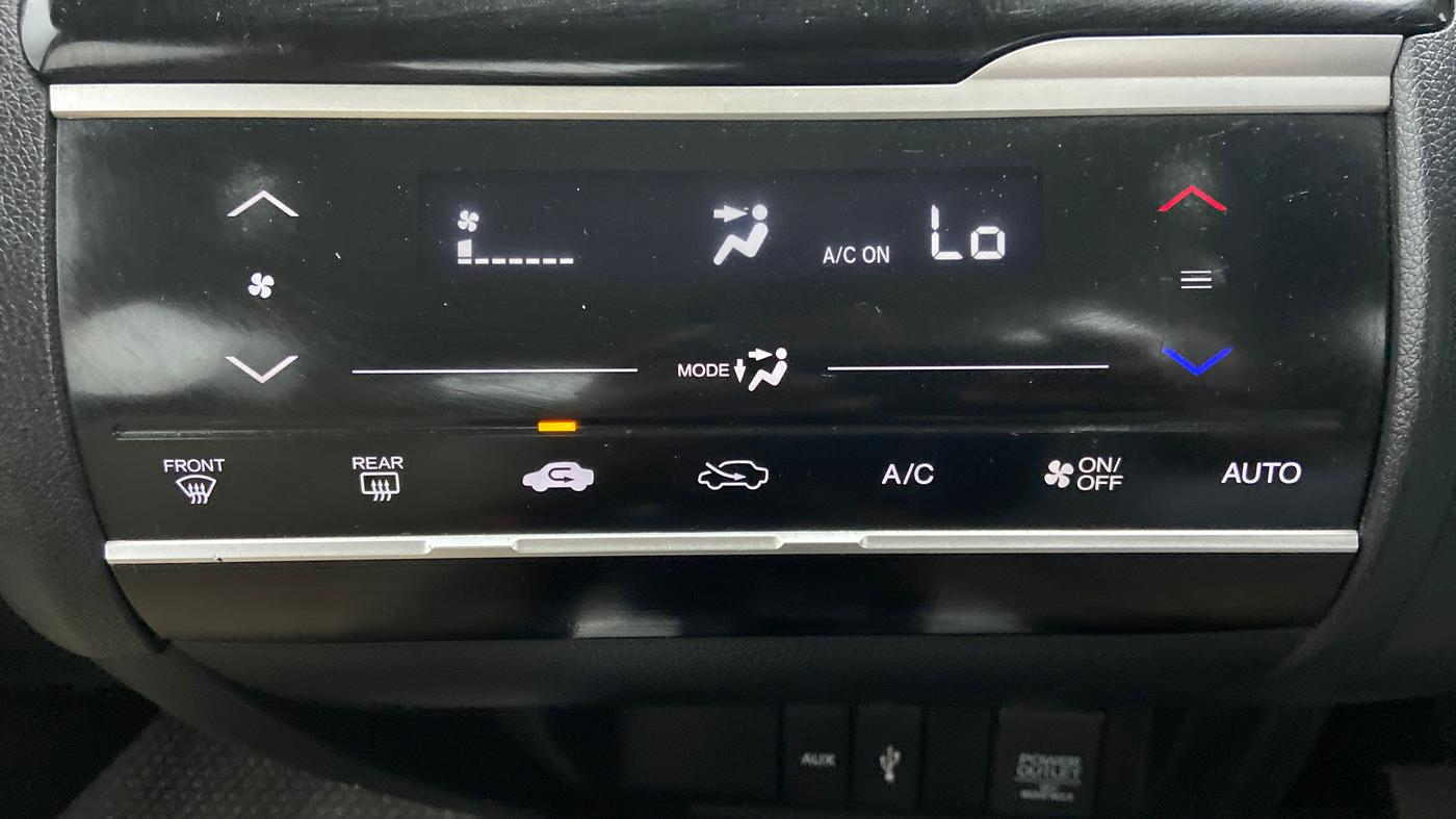2015 Honda Jazz 1.2L I-VTEC V AT, Petrol, Automatic, 51,895 km, Automatic Climate Control
