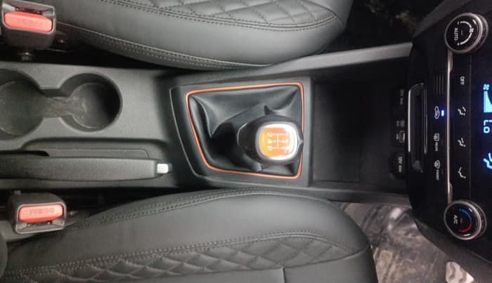 2017 Hyundai i20 Active 1.2 SX, Petrol, Manual, 67,856 km, Gear Lever