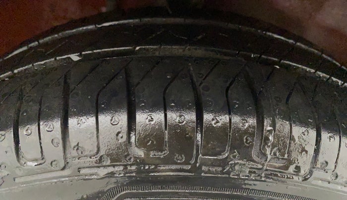 2012 Maruti Alto K10 VXI P, Petrol, Manual, 23,271 km, Left Front Tyre Tread