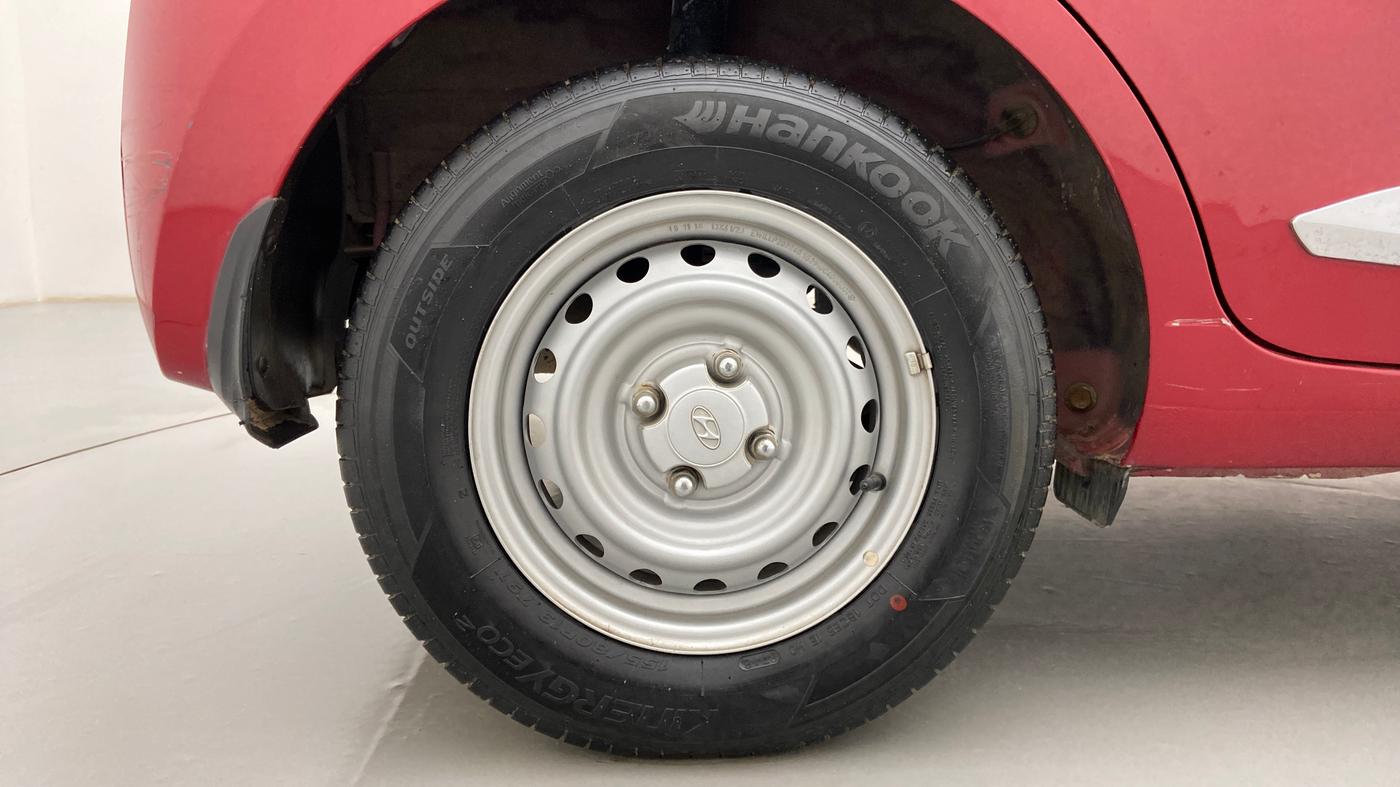 2018 Hyundai NEW SANTRO MAGNA CNG, CNG, Manual, 38,804 km, Right Rear Wheel