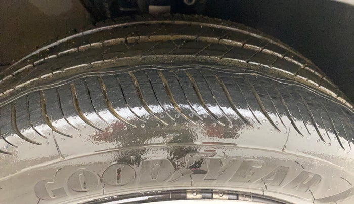 2019 Skoda Rapid 1.6 MPI ACTIVE, Petrol, Manual, 28,260 km, Right Front Tyre Tread