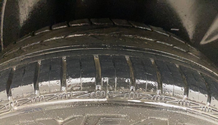 2019 Skoda Rapid 1.6 MPI ACTIVE, Petrol, Manual, 28,260 km, Right Rear Tyre Tread