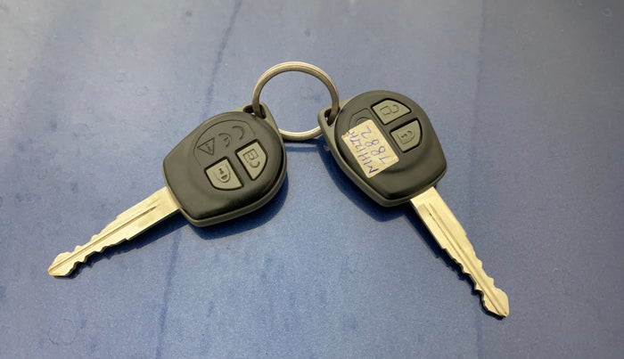 2021 Maruti Baleno DELTA PETROL 1.2, Petrol, Manual, 32,424 km, Key Close Up