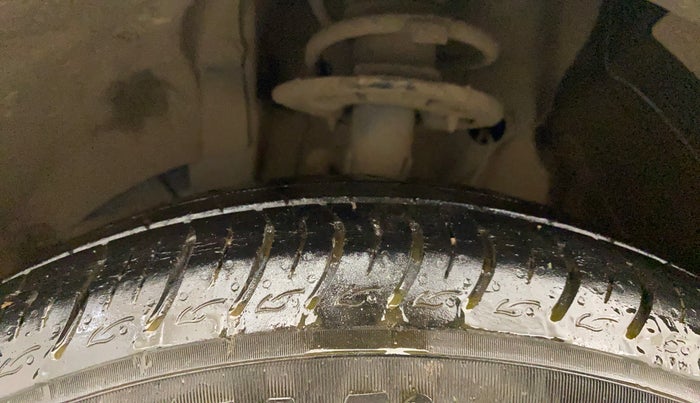 2021 Maruti Baleno DELTA PETROL 1.2, Petrol, Manual, 32,424 km, Left Front Tyre Tread