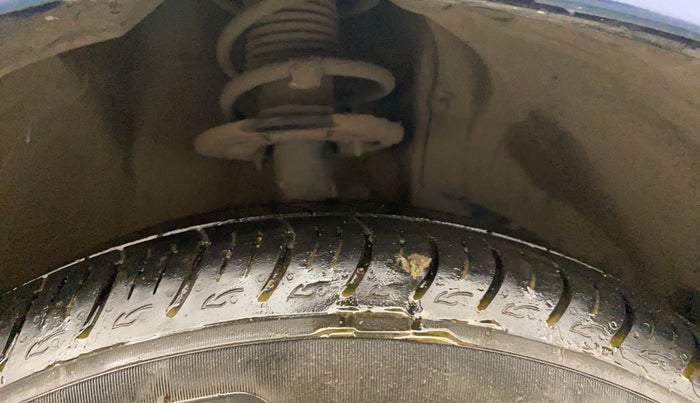 2021 Maruti Baleno DELTA PETROL 1.2, Petrol, Manual, 32,424 km, Right Front Tyre Tread