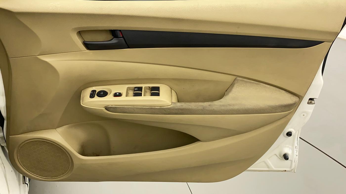 2011 Honda City 1.5L I-VTEC S MT, Petrol, Manual, 80,622 km, Driver Side Door Panels Control