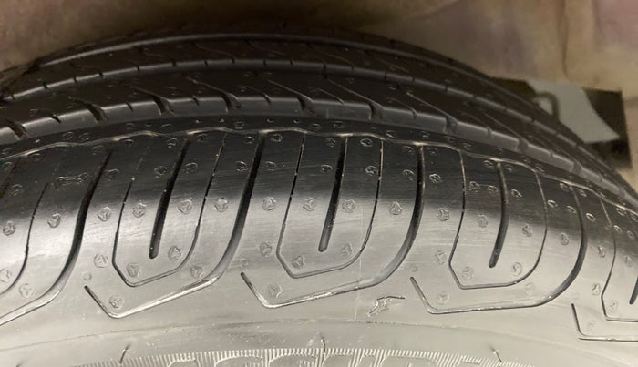 2009 Honda City S MT PETROL, Petrol, Manual, 66,251 km, Right Rear Tyre Tread