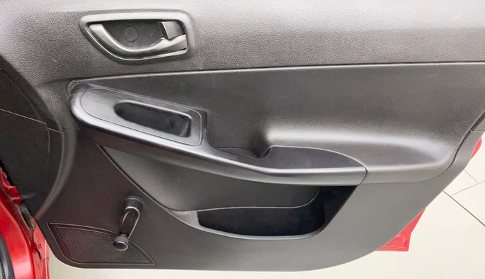 2015 Tata Bolt XE REVOTRON, CNG, Manual, 52,552 km, Driver Side Door Panels Control