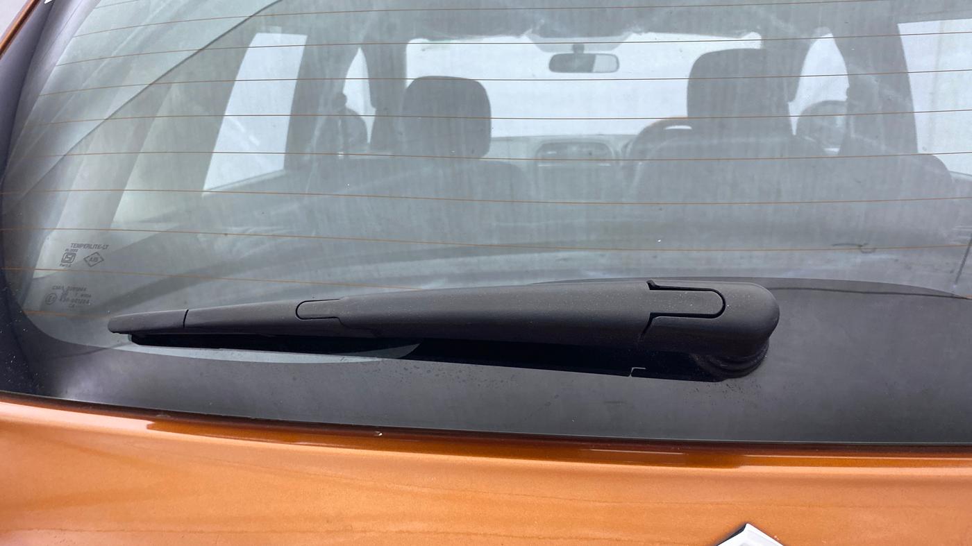 2020 Maruti Vitara Brezza ZXI, Petrol, Manual, 46,696 km, Rear Wiper