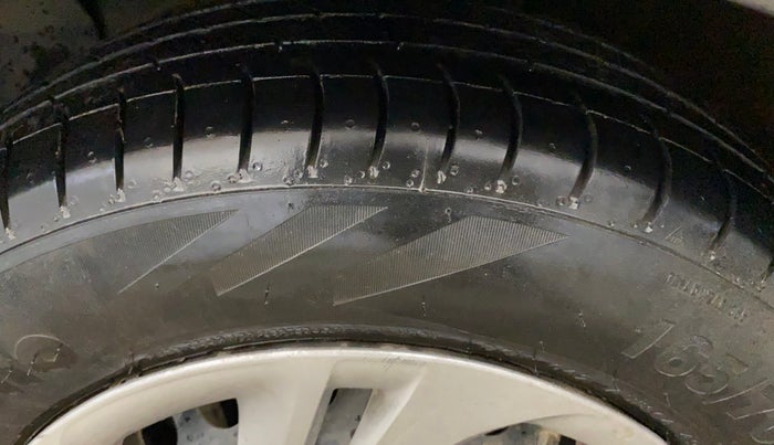 2021 Hyundai AURA S 1.2 CNG, CNG, Manual, 61,297 km, Left Front Tyre Tread