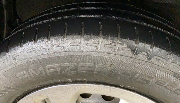 2021 Hyundai AURA S 1.2 CNG, CNG, Manual, 61,297 km, Right Rear Tyre Tread
