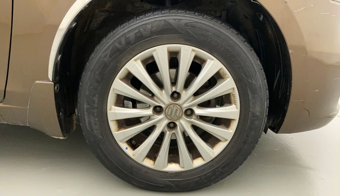 2015 Maruti Ciaz ZXI, Petrol, Manual, 86,689 km, Right Front Wheel