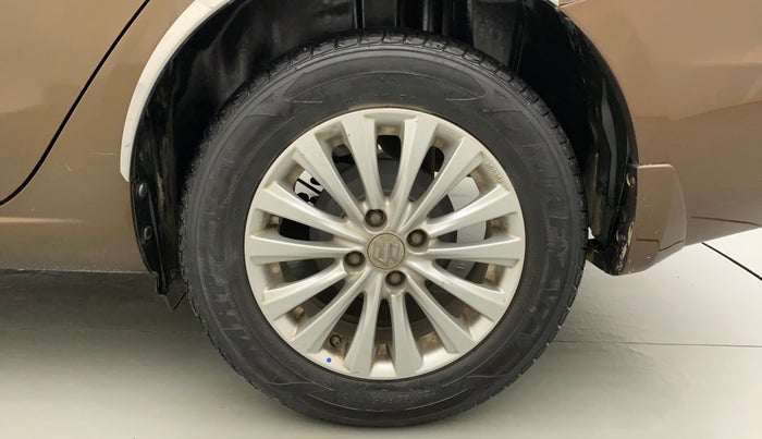 2015 Maruti Ciaz ZXI, Petrol, Manual, 86,689 km, Left Rear Wheel