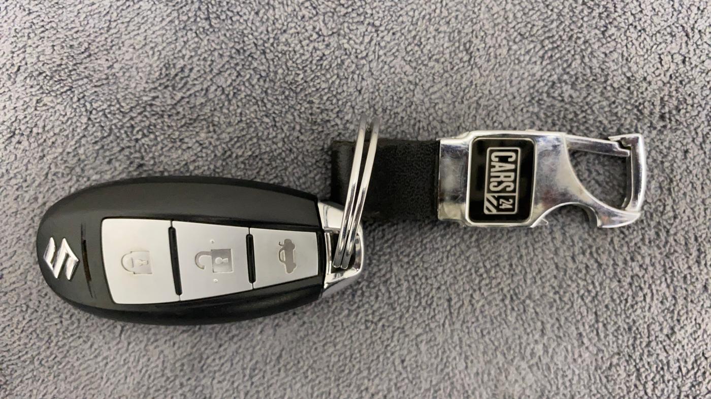 2015 Maruti Ciaz ZXI, Petrol, Manual, 86,689 km, Key Close Up