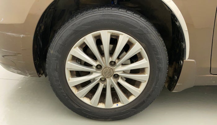 2015 Maruti Ciaz ZXI, Petrol, Manual, 86,689 km, Left Front Wheel