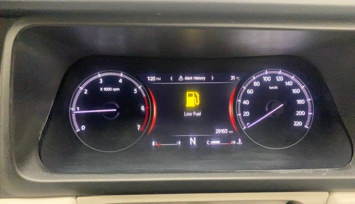 2022 Mahindra XUV700 MX P MT 5 STR, Petrol, Manual, 29,161 km, Odometer Image