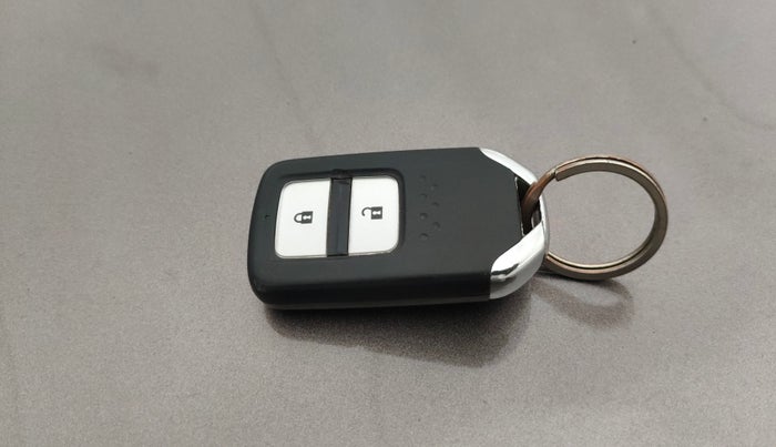 2017 Honda BR-V 1.5L I-VTEC V CVT, Petrol, Automatic, 30,564 km, Key Close Up