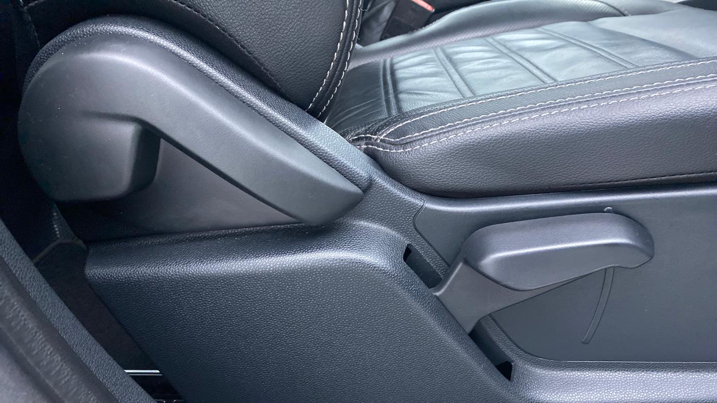 2018 Ford Ecosport 1.5 TITANIUM PLUS TI VCT AT, Petrol, Automatic, 16,201 km, Driver Side Adjustment Panel