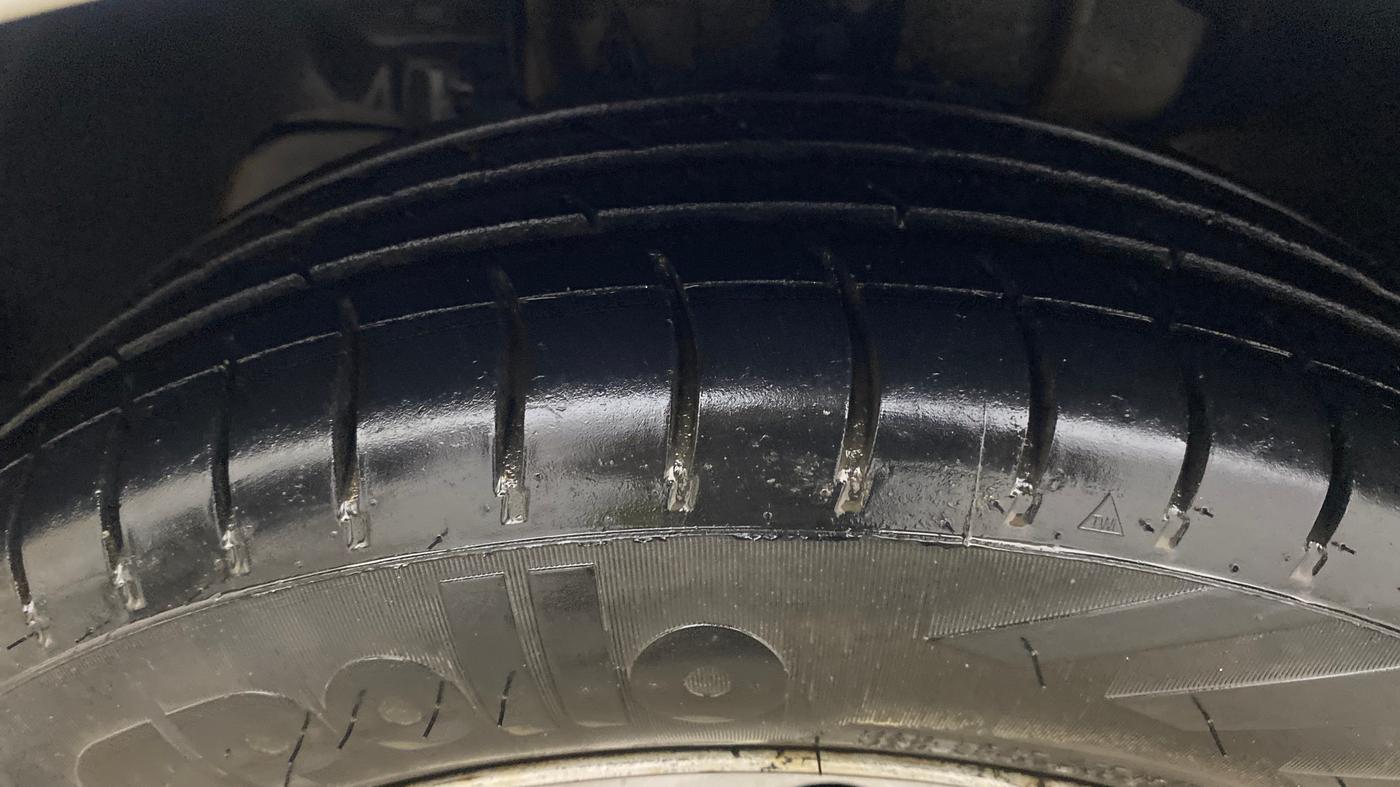 2020 Tata Tiago XE PETROL, Petrol, Manual, 1,18,233 km, Left Front Tyre Tread