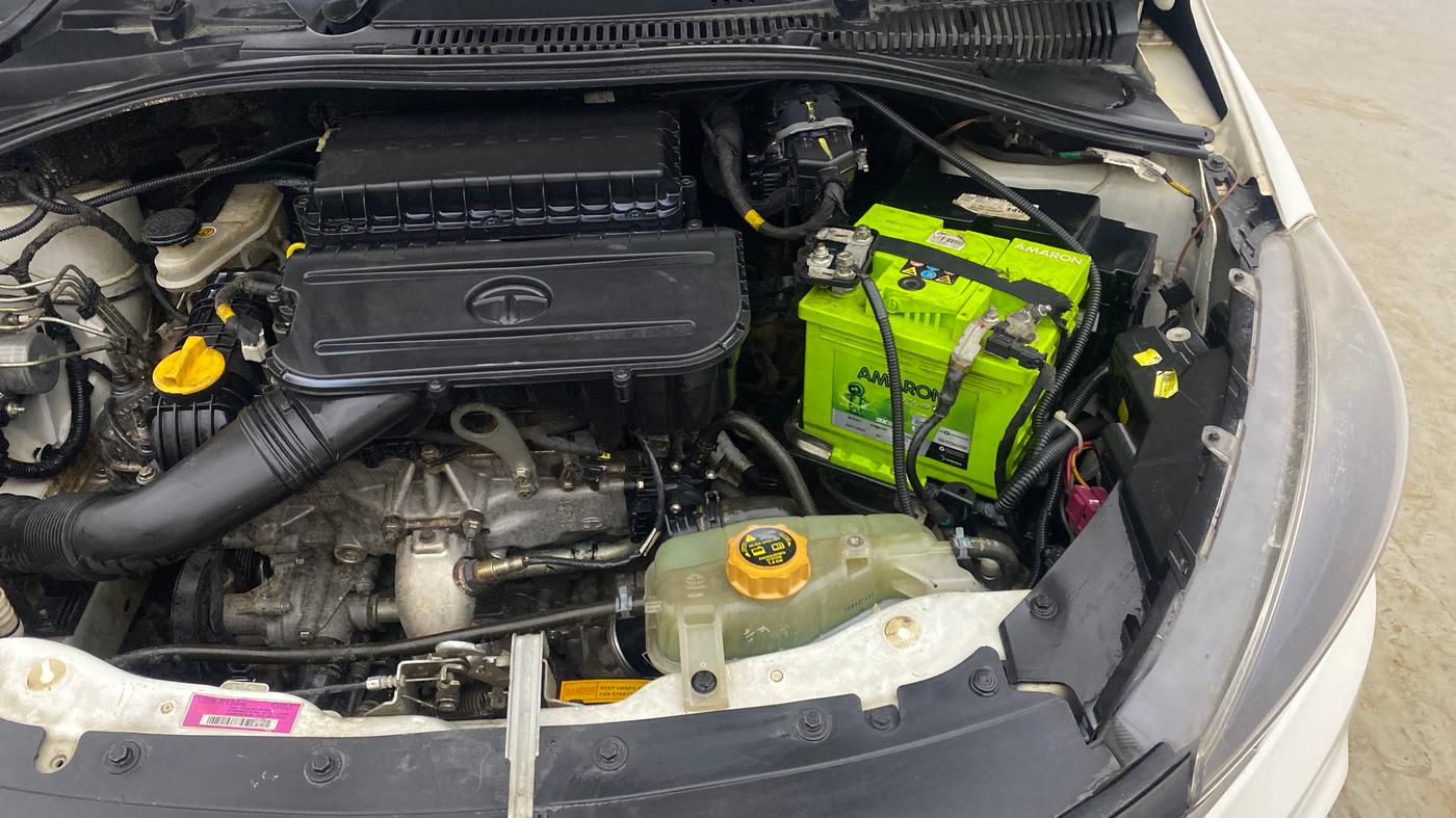 2020 Tata Tiago XE PETROL, Petrol, Manual, 1,18,233 km, Engine View - Left