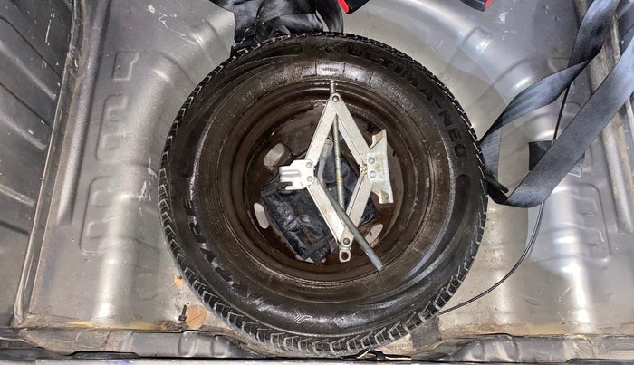 2017 Renault Kwid RXT 1.0, Petrol, Manual, 28,650 km, Spare Tyre