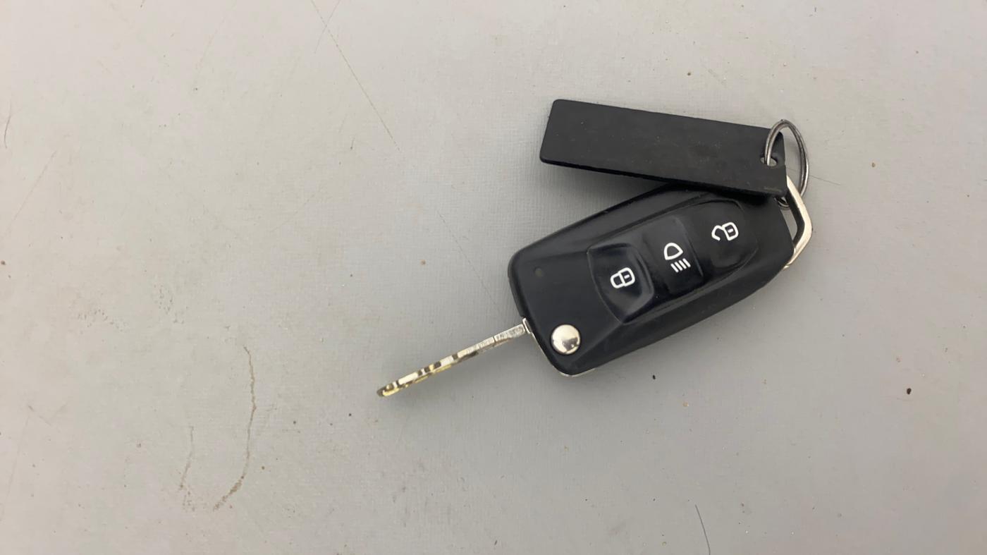 2018 Tata TIGOR XZ PLUS PETROL, Petrol, Manual, 1,00,922 km, Key Close Up