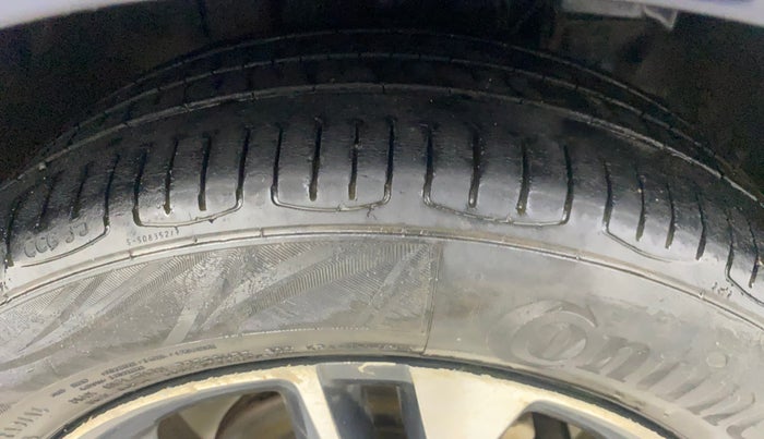 2018 Tata TIGOR XZ PLUS PETROL, Petrol, Manual, 1,00,922 km, Right Front Tyre Tread