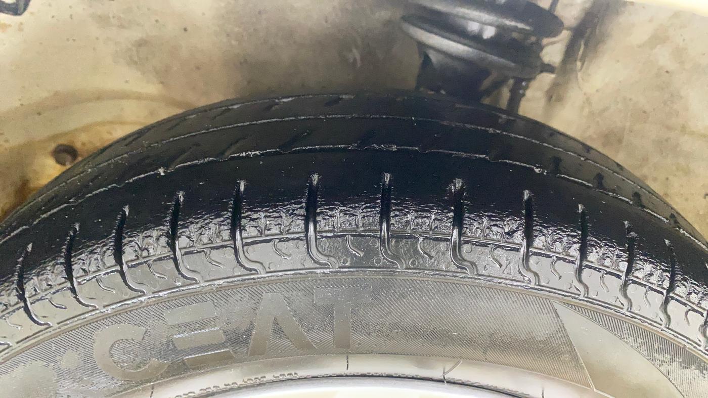 2018 Maruti Alto 800 VXI, CNG, Manual, 1,09,638 km, Left Front Tyre Tread