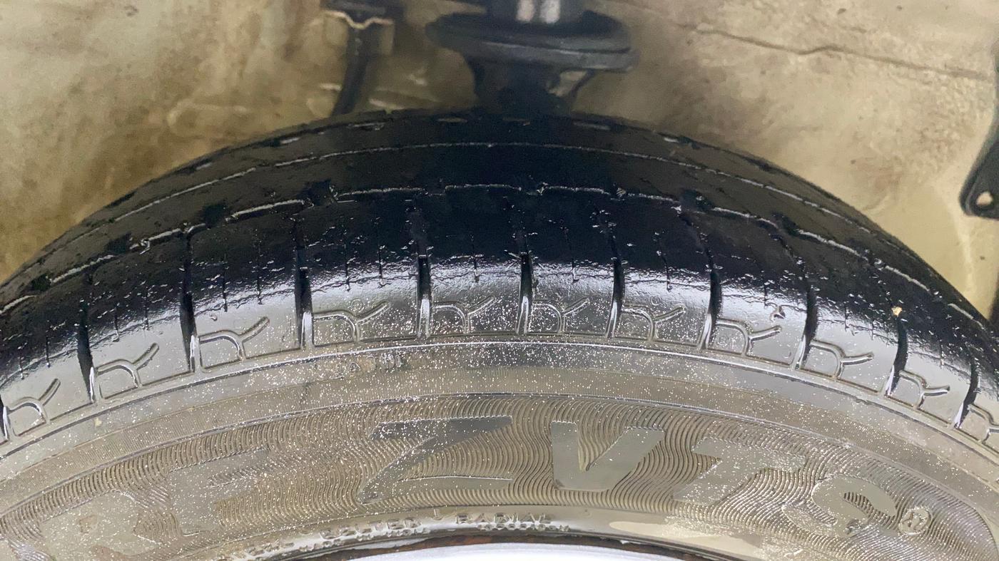 2018 Maruti Alto 800 VXI, CNG, Manual, 1,09,638 km, Right Front Tyre Tread