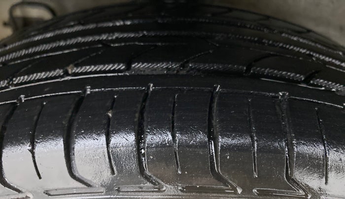 2014 Hyundai Grand i10 ASTA 1.2 AT VTVT, Petrol, Automatic, 60,879 km, Right Rear Tyre Tread