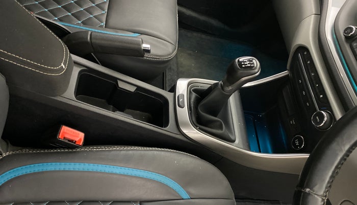 2020 Tata ALTROZ XZ PETROL, Petrol, Manual, 19,004 km, Gear Lever