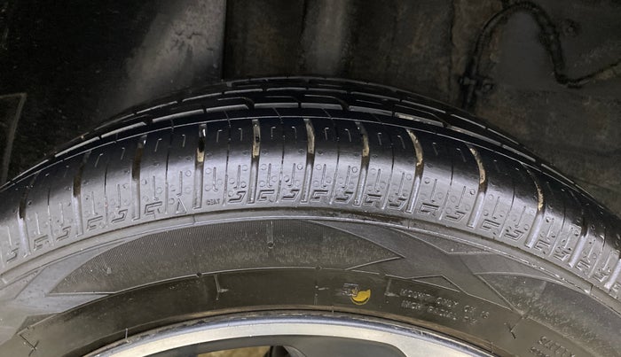 2020 Tata ALTROZ XZ PETROL, Petrol, Manual, 19,004 km, Right Rear Tyre Tread