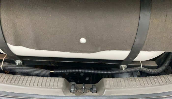 2013 Hyundai i10 SPORTZ 1.2, CNG, Manual, 96,631 km, Boot Inside