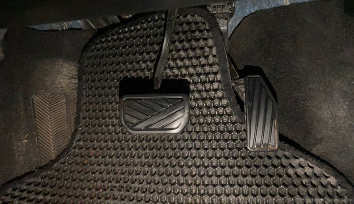 2019 Toyota Glanza V CVT, Petrol, Automatic, 82,020 km, Pedals