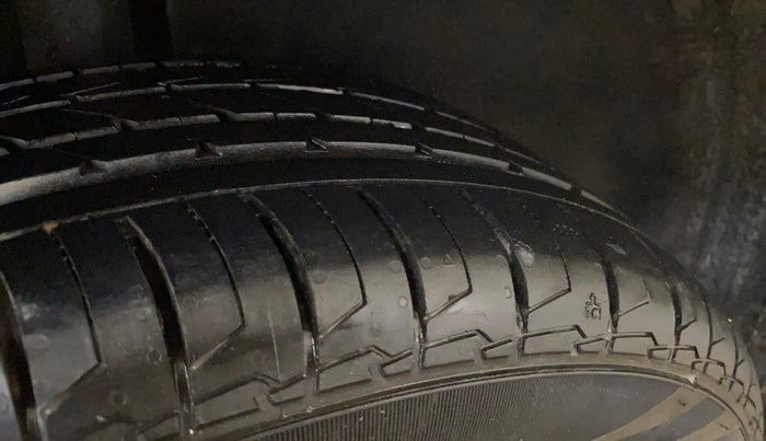 2019 Toyota Glanza V CVT, Petrol, Automatic, 82,020 km, Right Rear Tyre Tread