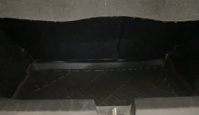 2019 Toyota Glanza V CVT, Petrol, Automatic, 82,020 km, Boot Inside