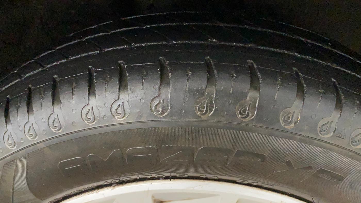 2022 Renault Kwid RXT 1.0 AMT, Petrol, Automatic, 58,069 km, Right Front Tyre Tread