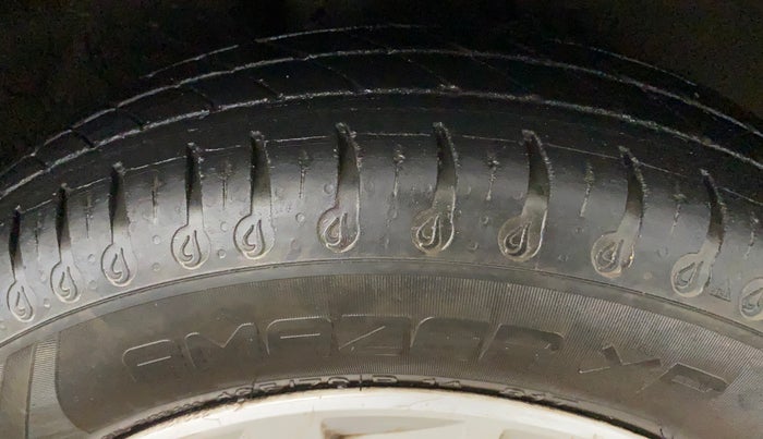 2022 Renault Kwid RXT 1.0 AMT, Petrol, Automatic, 59,161 km, Right Front Tyre Tread
