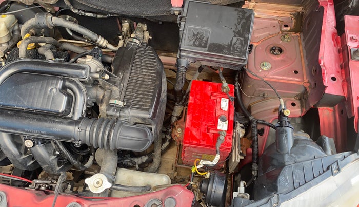 2016 Renault Kwid RXT 0.8, Petrol, Manual, 1,24,175 km, Engine View - Left